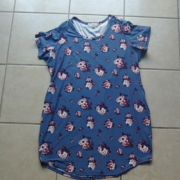 no comment Dresses & Skirts - Super soft flower dress